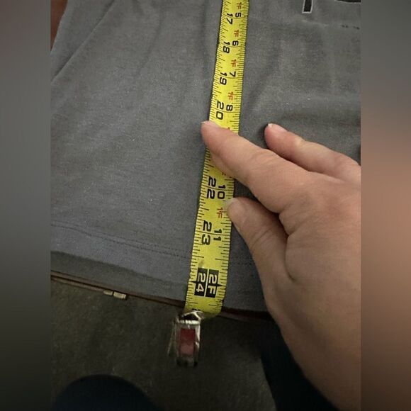 Milwaukee, 414 Under Armour fitted short sleeve T-shirt, size small women's - Picture 13 of 13